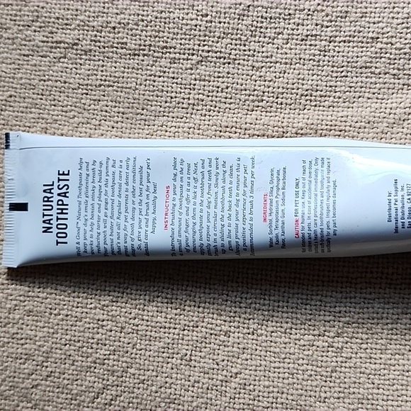 Well & Good Dog Toothpaste and Grannick's Bitter Apple Dog Spray - Picture 6 of 6